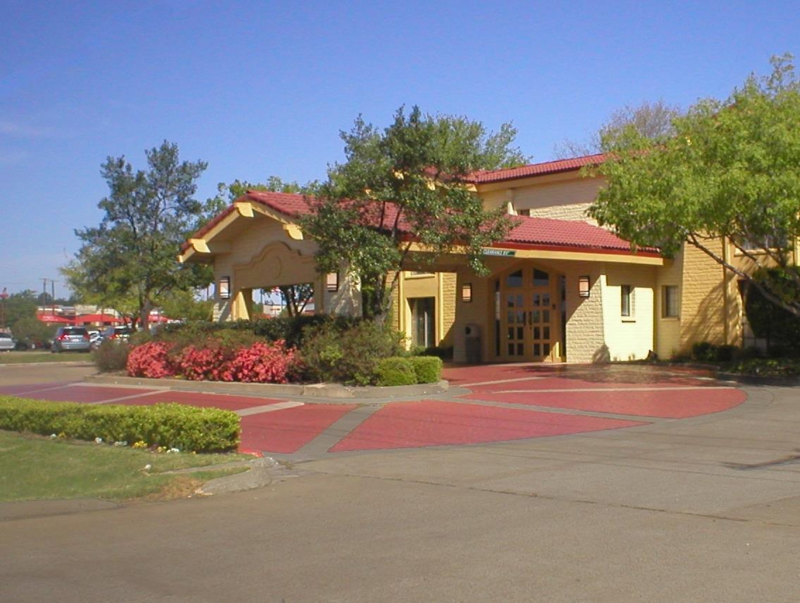 La Quinta Inn By Wyndham Tyler Exterior photo